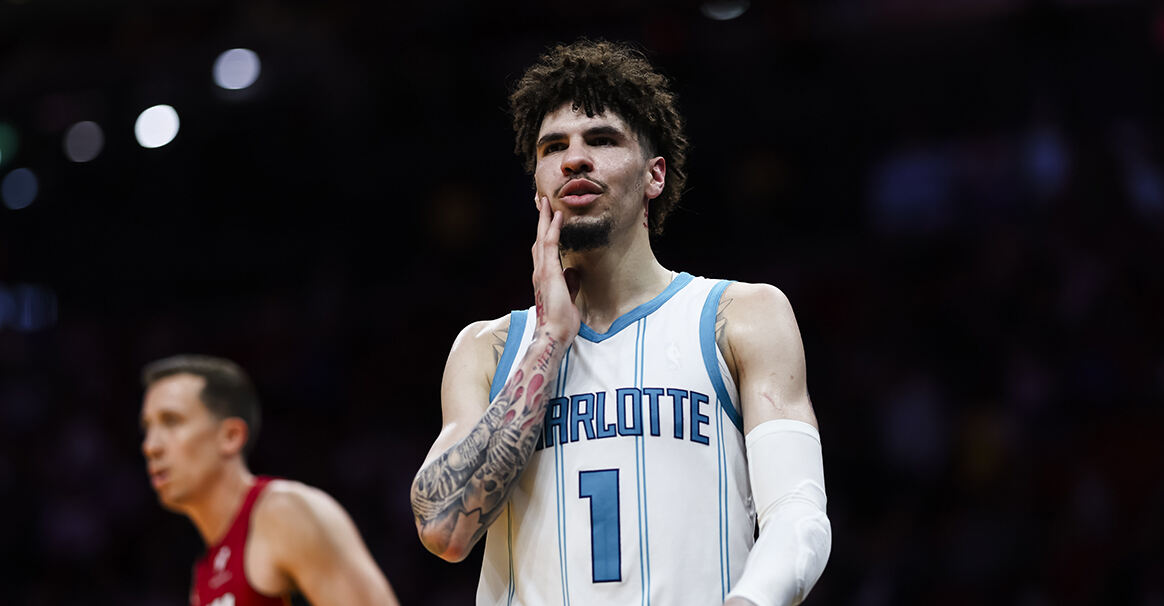 终被伤病阴 终被伤病阴